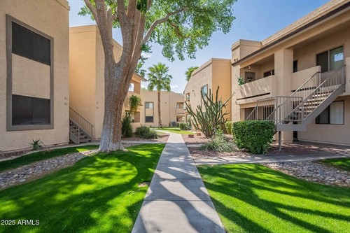 145 N 74th St Unit 207, Mesa, AZ 85207