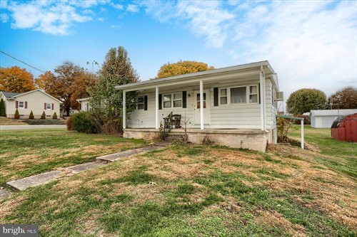 134 N Pine St, Pillow, PA 17080