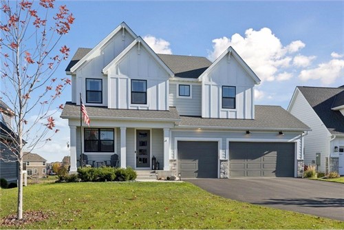 4313 Picket Way,  Woodbury, MN 55129