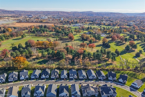 3871 Victors Way, Easton, PA 18045