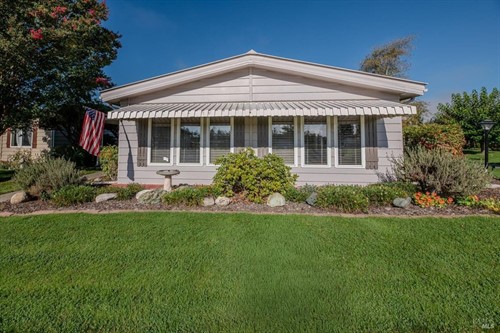 230 Parque Margarita,  Rohnert Park, CA 94928