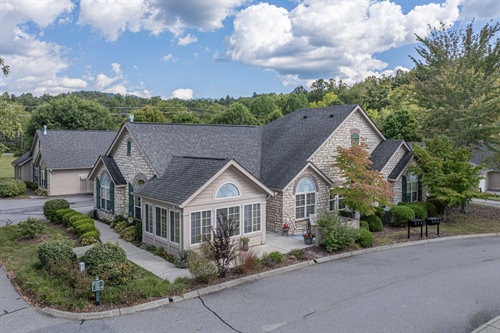 90 Mountain Meadow Circle, Weaverville, NC 28787