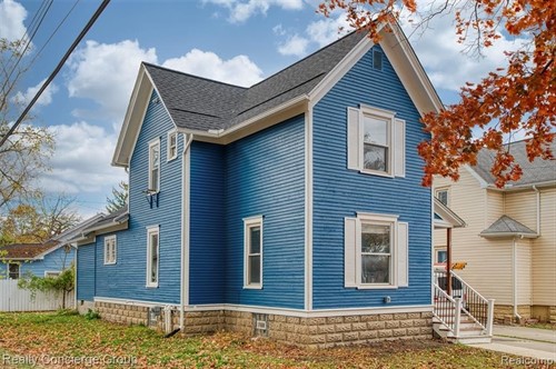 116 Jewett St, Howell, MI 48843