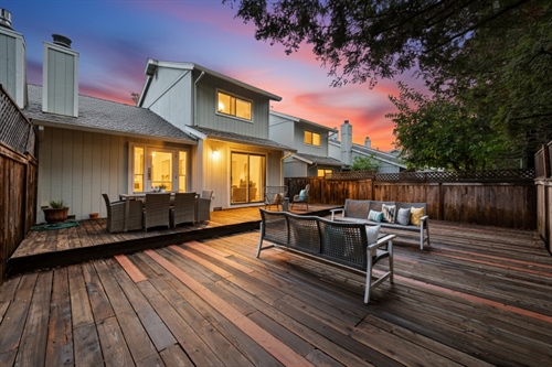 19 Vanessa Court W,  Napa, CA 94558