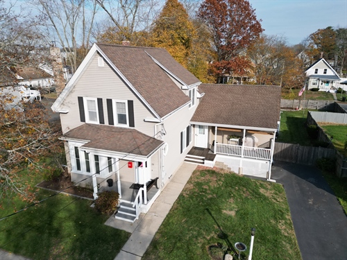 20 Elm Pl,  Whitman, MA 02382