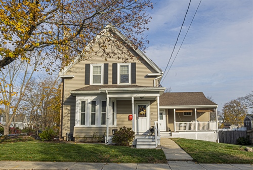 20 Elm Pl,  Whitman, MA 02382