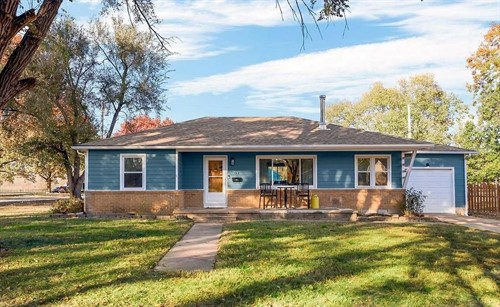 148 W Shawnee St, Gardner, KS 66030