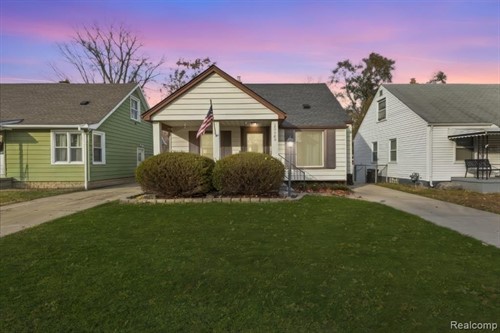 24080 Stanford St, Dearborn Heights, MI 48125