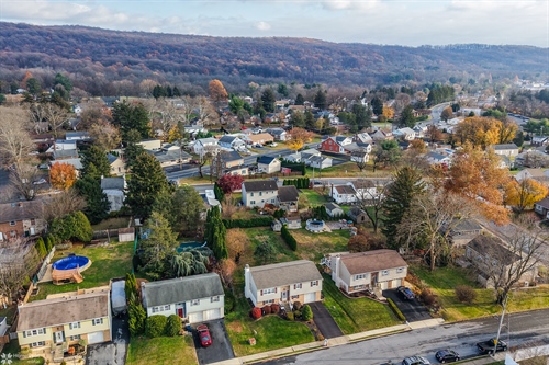 540 E Greenleaf Street,  Emmaus, PA 18049