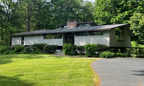 27 Forty Acres Drive,  Wayland, MA 01778