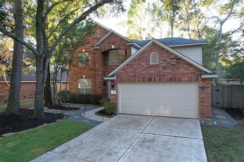 118 W Hobbit Glen Dr,  The Woodlands, TX 77384