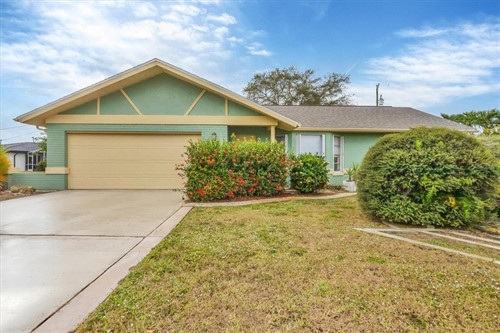 122 SE 41st Ter,  Cape Coral, FL 33904