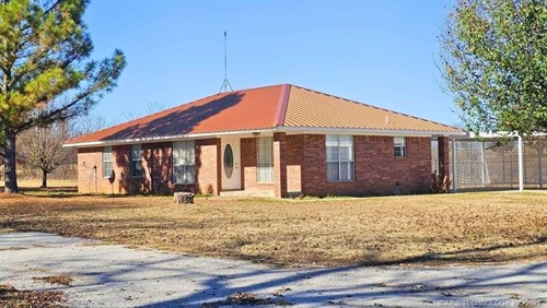 375 N Colbert Dr N, Davis, OK 73030