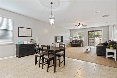 11750 Lake Bend Circle,  Jacksonville, FL 32218