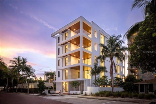 509 Golden Gate Pt Apt 3, Sarasota, FL 34236