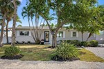 211 85th St,  Holmes Beach, FL 34217