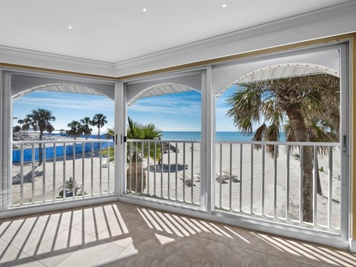 1336 Benjamin Franklin Dr Apt 2A,  Sarasota, FL 34236