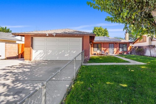 43208 Doverwood Ct, Lancaster, CA 93536