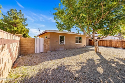 45148 Date Ave, Lancaster, CA 93534
