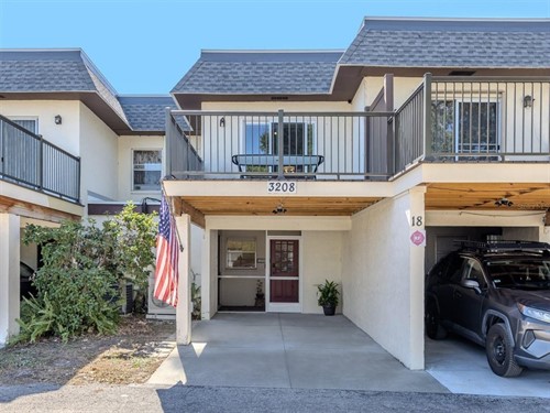 3208 Ramblewood Dr N,  Sarasota, FL 34237