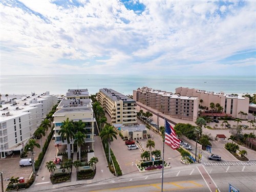 6500 Midnight Pass Rd # 208,  Sarasota, FL 34242