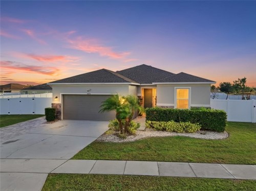 4493 Surrey Spring Way,  Saint Cloud, FL 34772