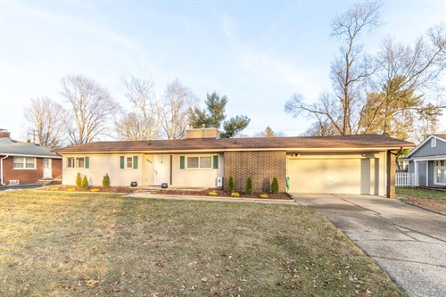 18248 Farmington Rd,  Livonia, MI 48152