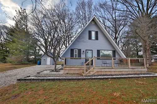 568 Clover Dr,  Edwardsville, IL 62025