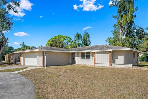 4927 Live Oak Dr,  Sarasota, FL 34232