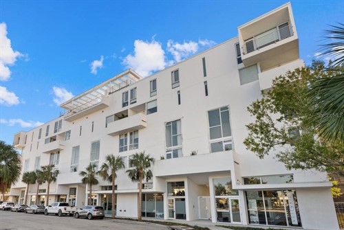 1350 5th St Unit 306,  Sarasota, FL 34236