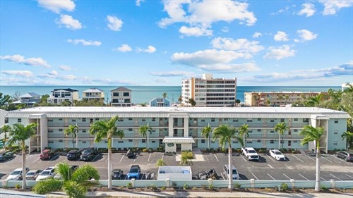 9200 Midnight Pass Rd Apt 28,  Sarasota, FL 34242