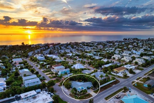 314 61st St,  Holmes Beach, FL 34217