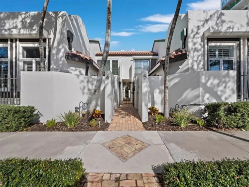 200 Cocoanut Ave Apt 7,  Sarasota, FL 34236