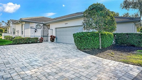 5701 Long Common Cir # 13,  Sarasota, FL 34235