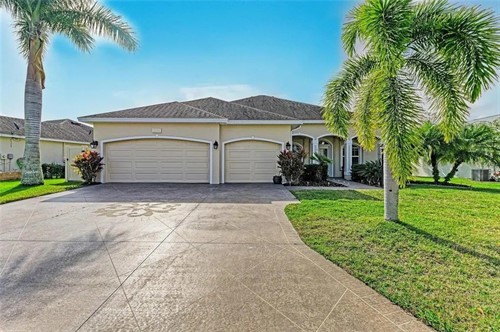 4240 70th Street Cir E,  Palmetto, FL 34221