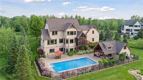 12686 20th St N,  West Lakeland, MN 55082