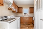 Large and well equipped Laundry Room