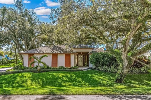 4502 Friar Tuck Ln,  Sarasota, FL 34232