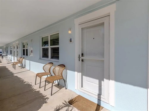 73 Avenida Messina Apt 6,  Sarasota, FL 34242