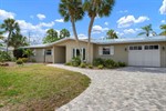 602 Baronet Ln,  Holmes Beach, FL 34217