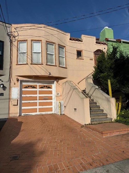 110 W Moltke St, Daly City, CA 94014