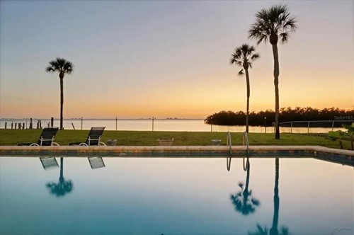 7318 Westmoreland Dr,  Sarasota, FL 34243