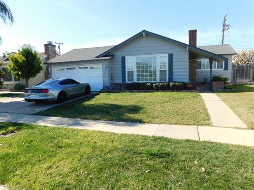 1031 Heather Dr,  Salinas, CA 93906