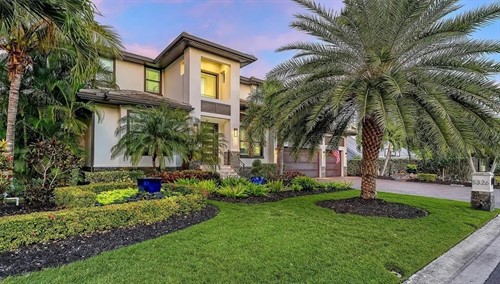 5326 Siesta Cove Dr,  Sarasota, FL 34242