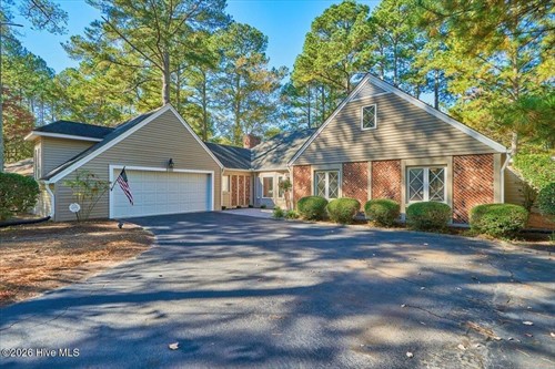 200 Westchester Cir,  Pinehurst, NC 28374