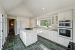 Perfectly sized kitchen