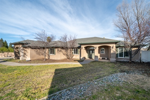 2199 Princeston Way,  Redding, CA 96003