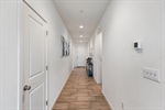 Entryway-006-037-1499x1000