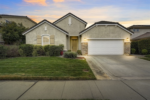 2233 Hightrail Way,  Roseville, CA 95747