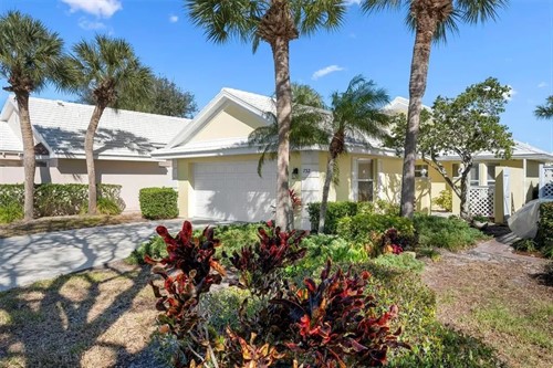 732 Brightside Crescent Dr Unit 17,  Venice, FL 34293